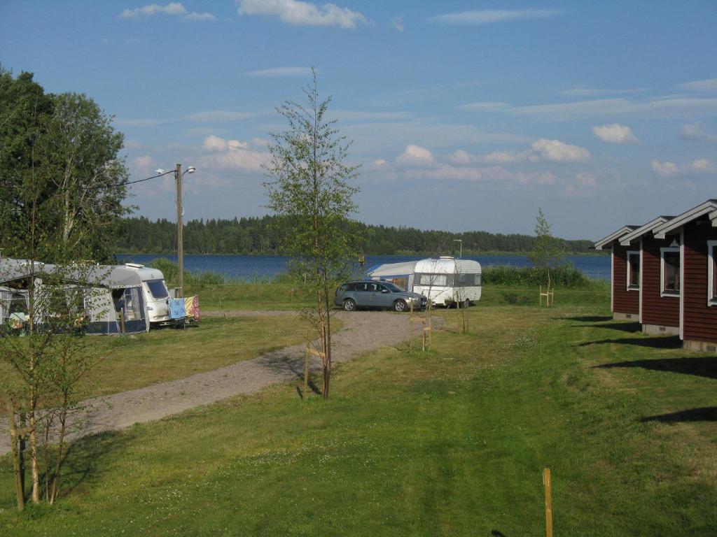 Falkudden Camping Cafe Och Stugby Hotel Nas Bruk Екстериор снимка