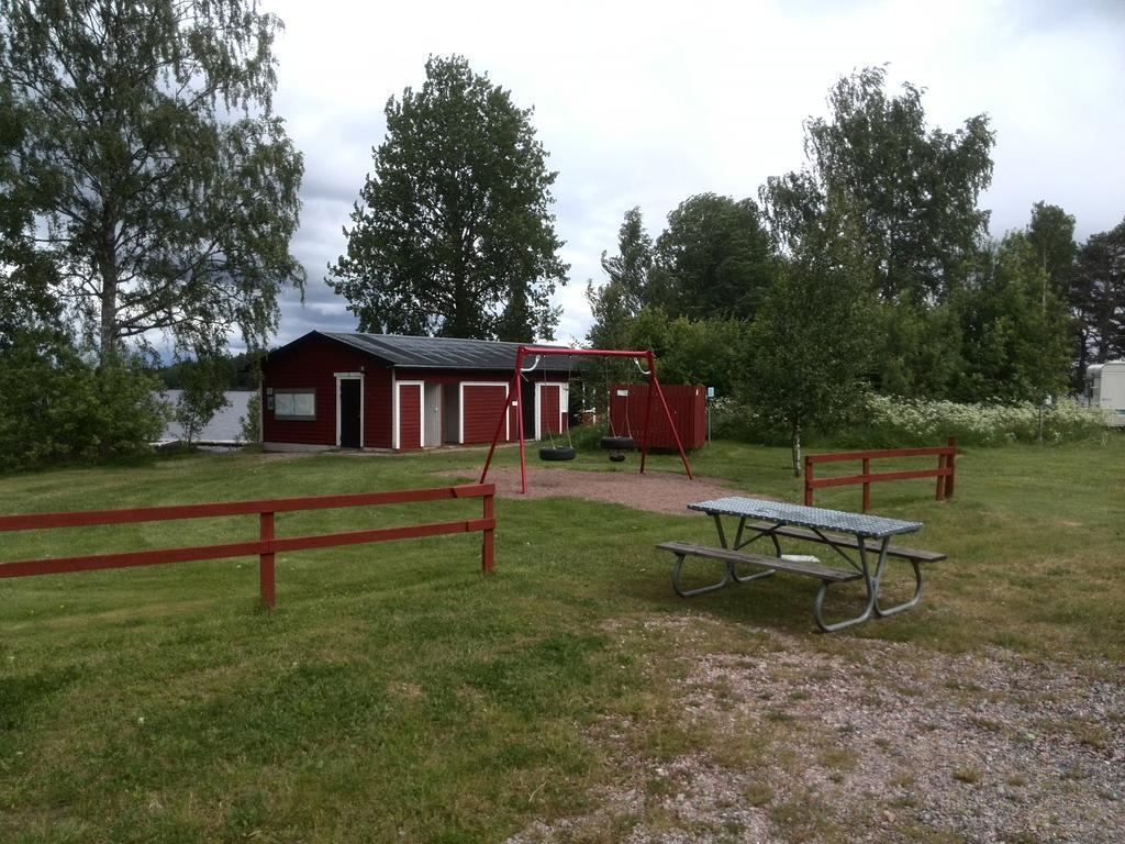 Falkudden Camping Cafe Och Stugby Hotel Nas Bruk Екстериор снимка